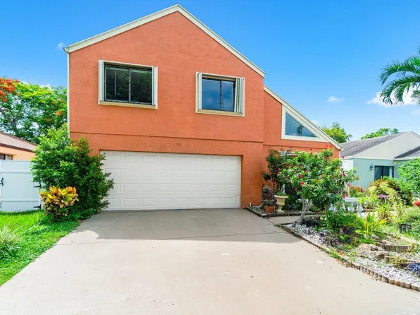 65 Buxton Lane, Boynton Beach, FL 33426