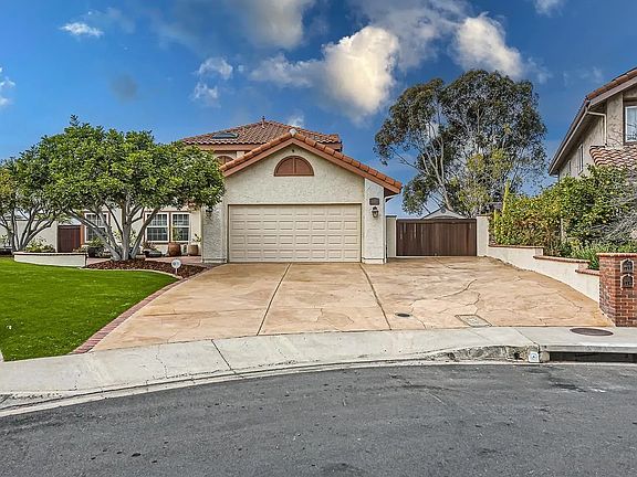 2nd image of 5140 Jumilla St