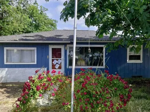 769 NE Christian St, Myrtle Creek, OR 97457