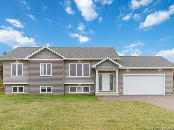 49 Joviale Dr, Moncton, NB E1H 0G7