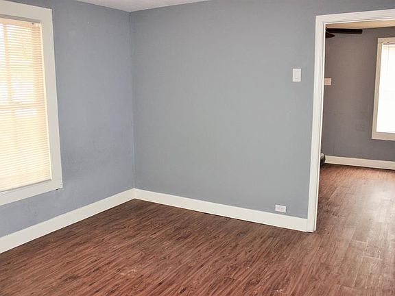 5th image of 1312 E Alamo St APT A