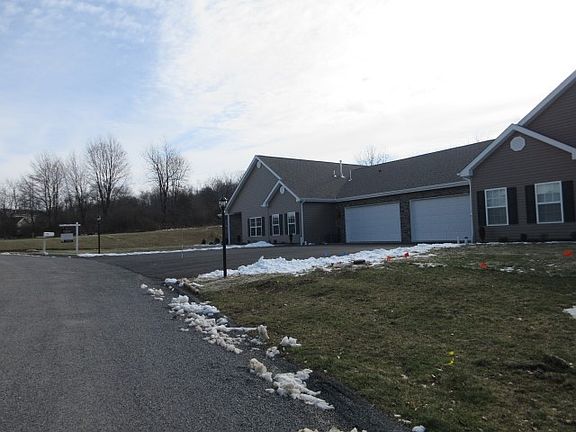 2nd image of 136 Clearwater Dr