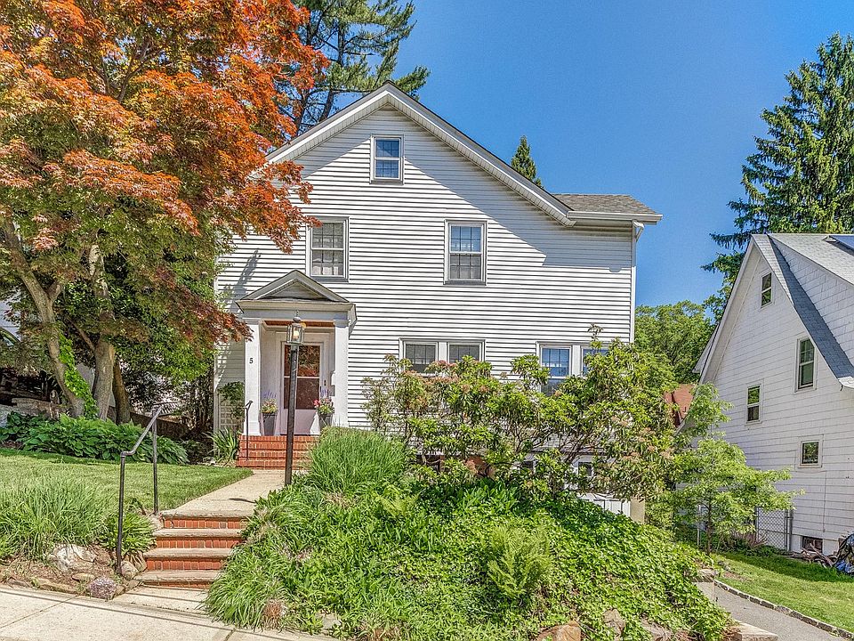 2nd image of 5 Byrne Rd