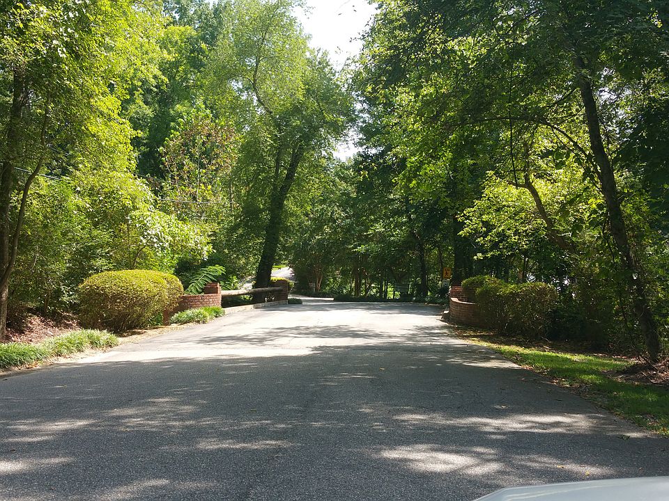 2nd image of 2105 Langdon Rd