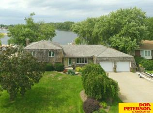 1813 Laplaya Ln, Fremont, NE 68025