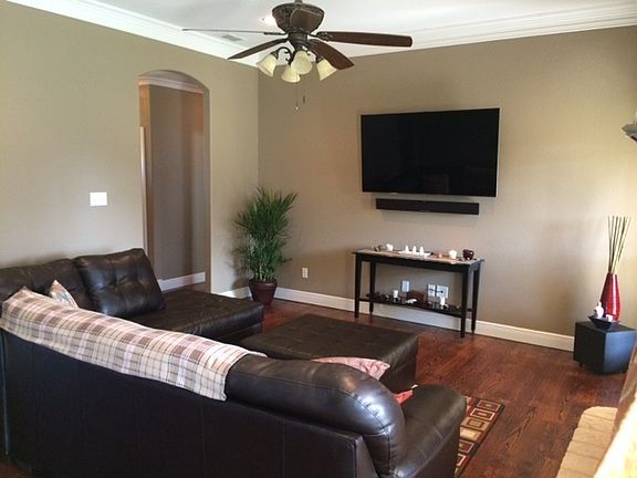 3rd image of 865 Flat Water Dr