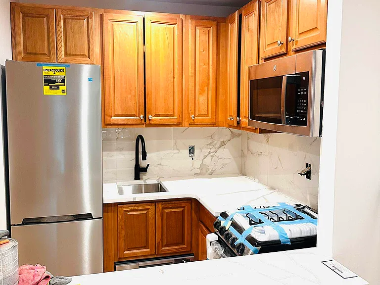 249 W 76th St #B — Photo 1
