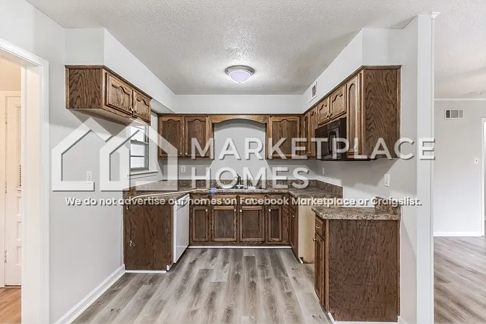 3902 Trufant Ave — Photo 5