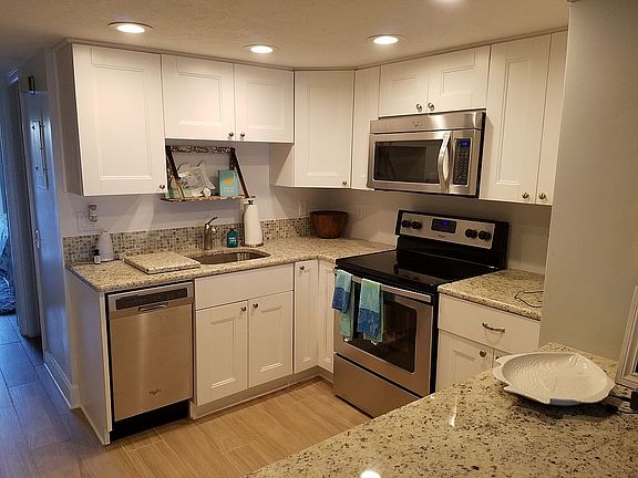 5th image of 811 S 1st St #6