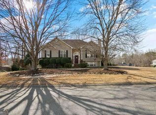 716 Bedford Trce, Canton, GA
