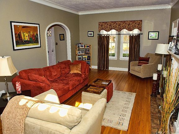 Formal living has sparkling hardwoods