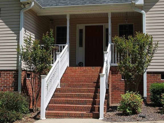 2nd image of 1024 Croatoan Dr