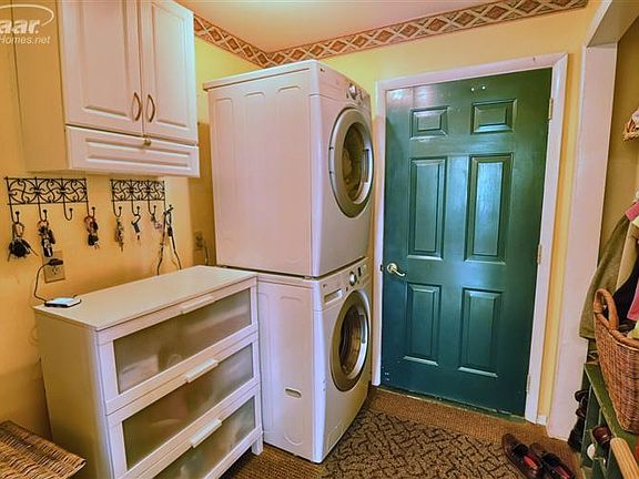 2nd image of 8036 Kovacs Dr