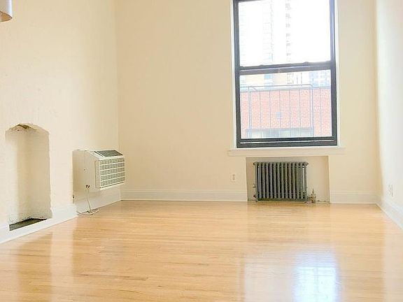 2nd image of 171 E 83rd St APT 6B