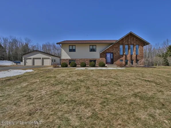 817 Stearns Rd, New Milford, PA 18834
