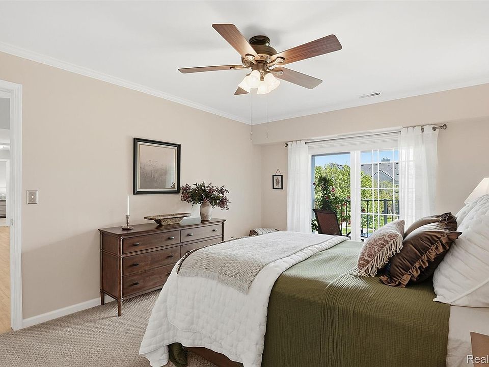 28259 Oakmonte Cir E, photo 14