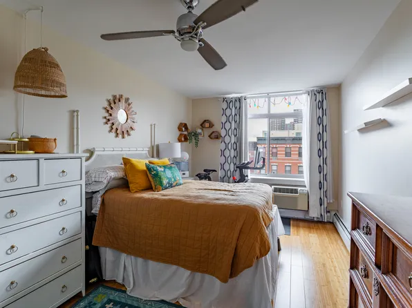 130 Bradhurst Avenue image 5 of 10