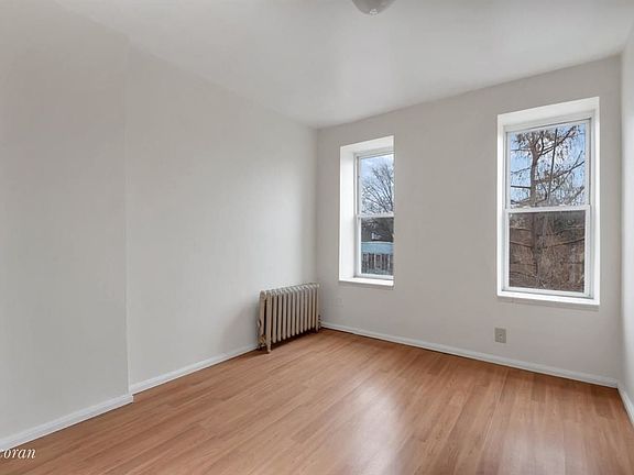 2nd image of 319 Hancock St #3
