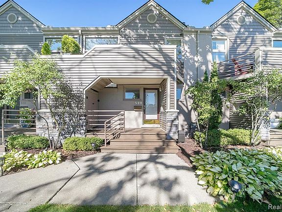 2nd image of 528 Bloomfield Ct #3