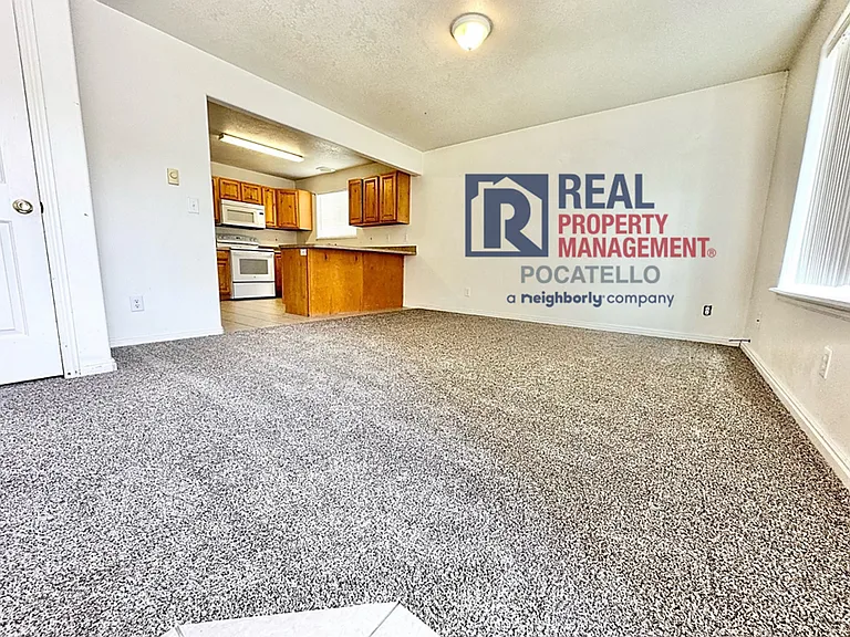 4353 Opal Ave — Photo 7