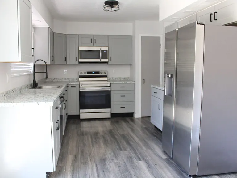 130 Aster Ct — Photo 3