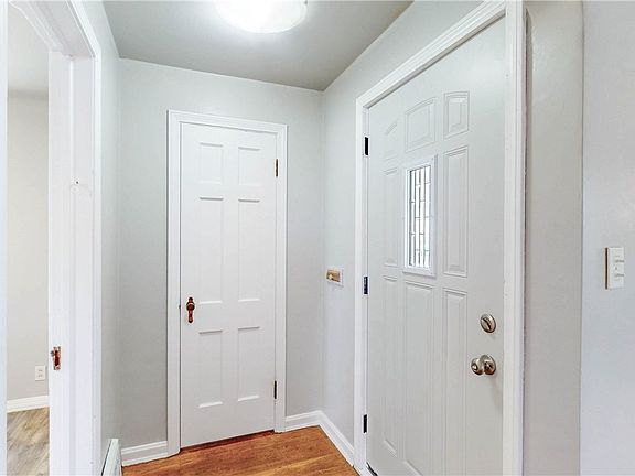 3rd image of 9303 S Highland Ave