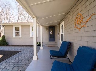 8 Summit Dr, Warren, RI 02885