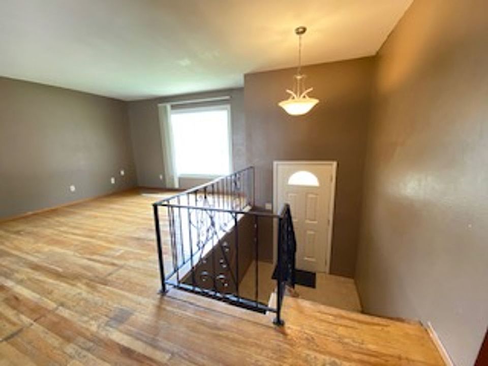 1st image of 2637 Frances Ave