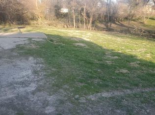 412 S Mill St, Athens, IL 62613