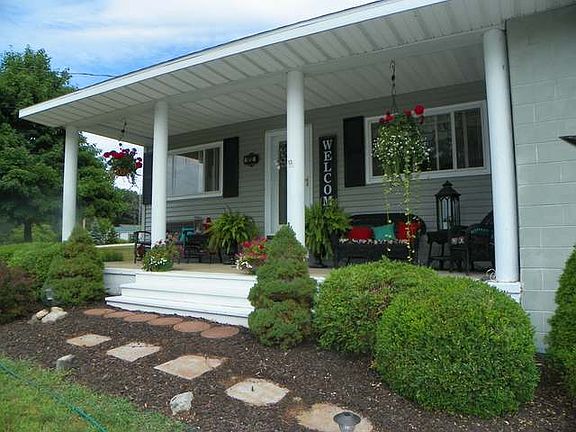 2nd image of 1212 Byfield Dr