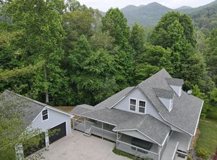 32 Last Resort Ln, Blairsville, GA 30512