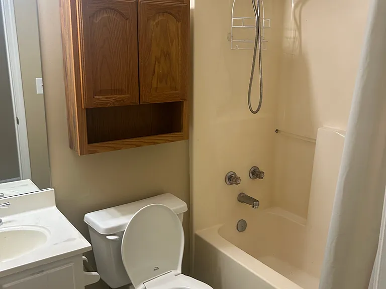 1001 Wax Rd SE #F — Photo 7