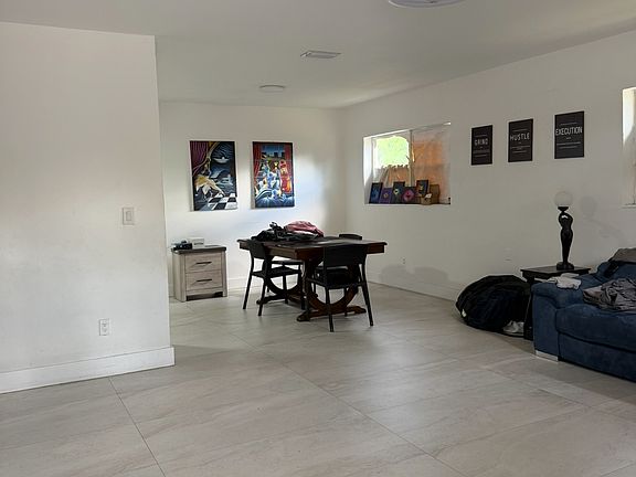 3rd image of 12430 SW 184th St
