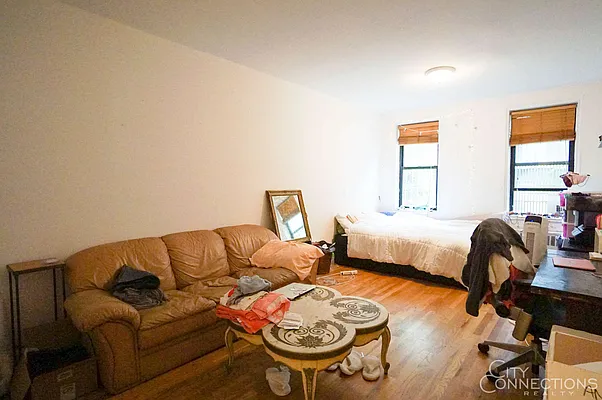 Rented by City Connections Realty | media 29