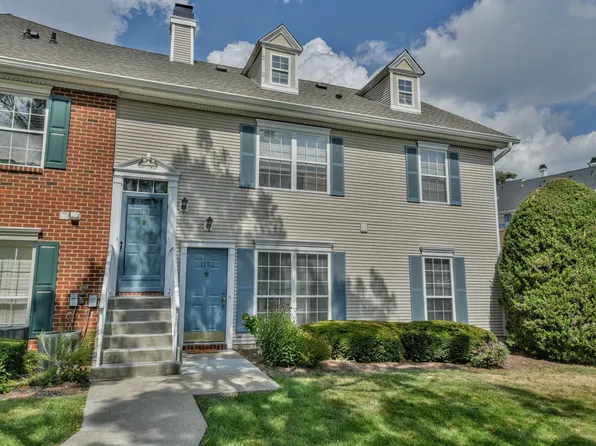 1132 Stafford St, Mahwah, NJ 07430