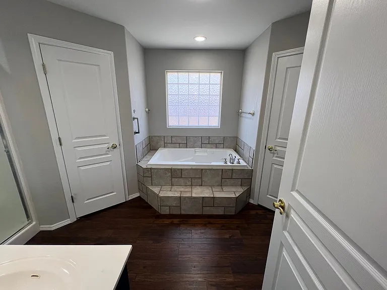 323 Camino Real — Photo 26