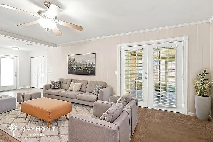 3 bed, 2.0 bath, 1665 sqft, $1,845 — Photo 4