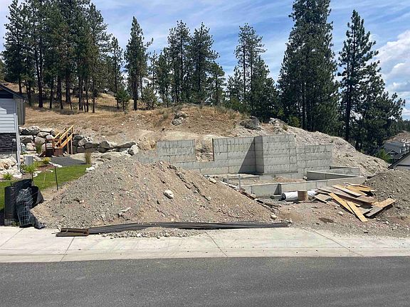 2nd image of 97 E Center Ln