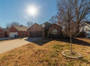 904 McArthur Ln, McAlester, OK 74501
