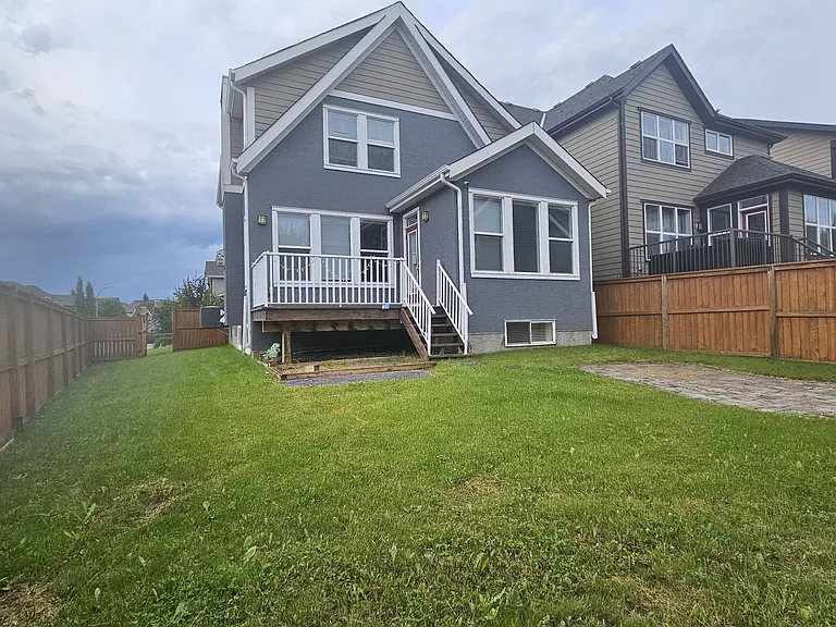 158 Masters Point SE — Photo 2