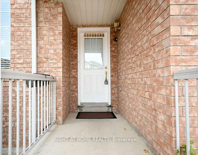 3 bed, $3,050 — Photo 2