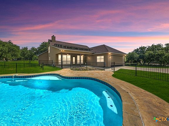 4th image of 200 Texas Country Dr