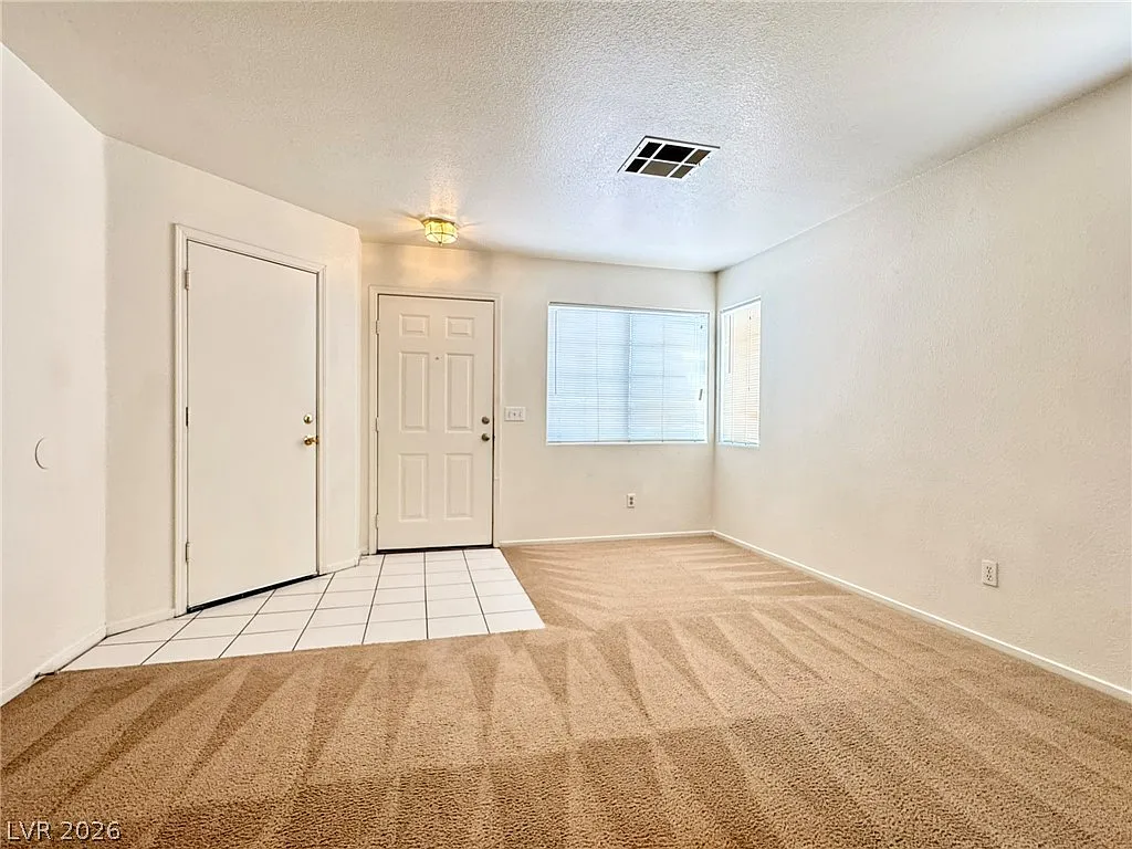3 bed, 2.0 bath, 1148 sqft, $1,650 — Photo 3