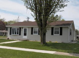 401 N White Oak Dr, Appleton, WI 54915