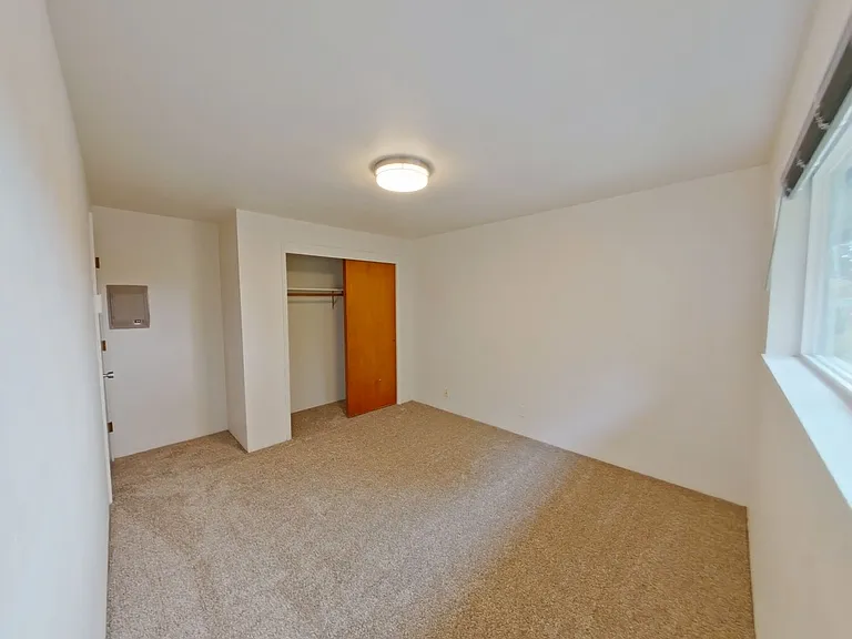 2515 Frontier Dr — Photo 9