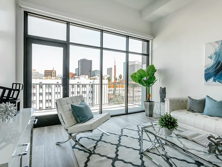 The Hana Apartments — Photo 18