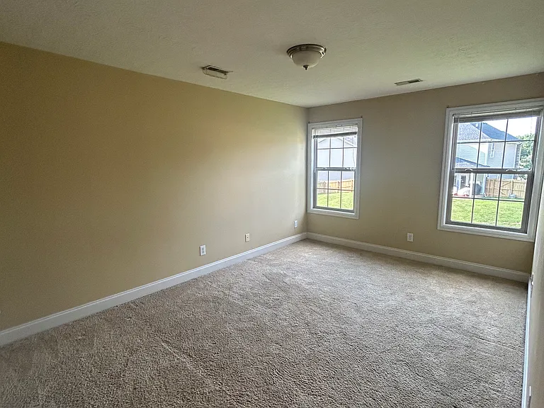 182 Pavilion Dr — Photo 31