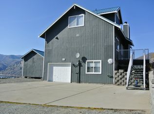 555 W Emerson Dr, Orondo, WA 98843