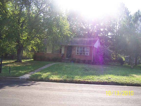 3rd image of 3919 Redstone Dr
