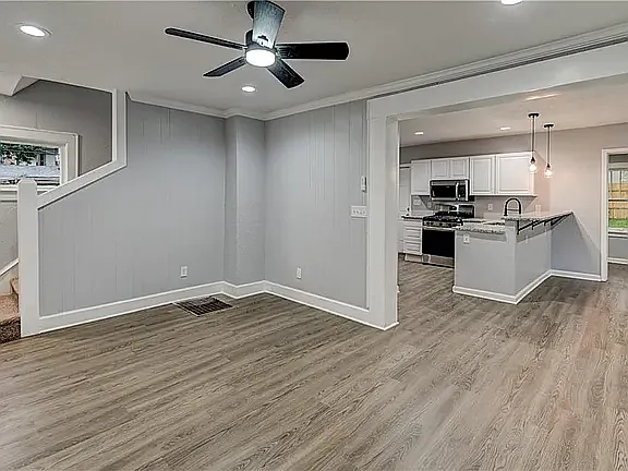 3701 S Benton Ave — Photo 33